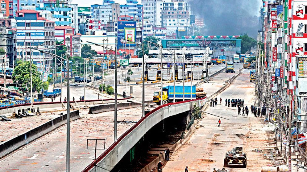 ২০ জুলাই: ‘দেখামাত্র গুলি’র কারফিউ ভেঙে রাজপথে ছাত্র-জনতার রক্তস্নাত জোয়ার